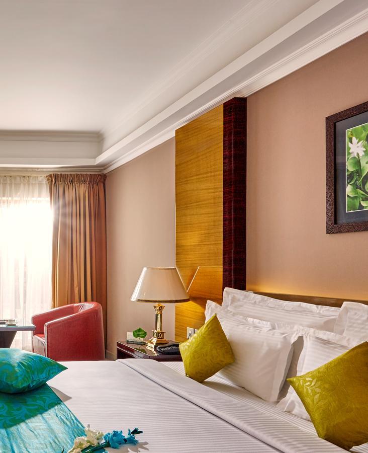 โรงแรมโบนันซา Alappuzha ภายนอก รูปภาพ